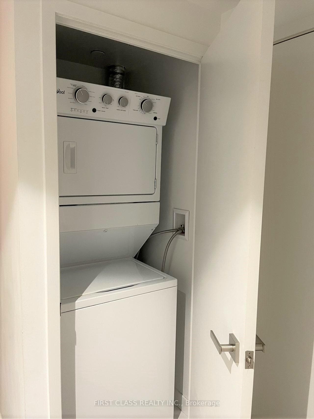 31 Tippett Road Unit 311 photo 22