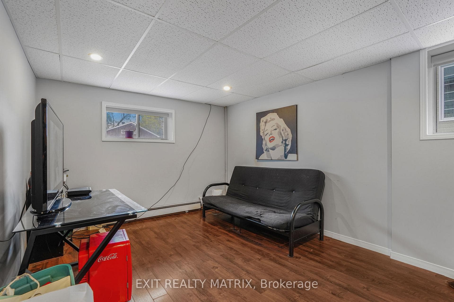 916 King St Street photo 18