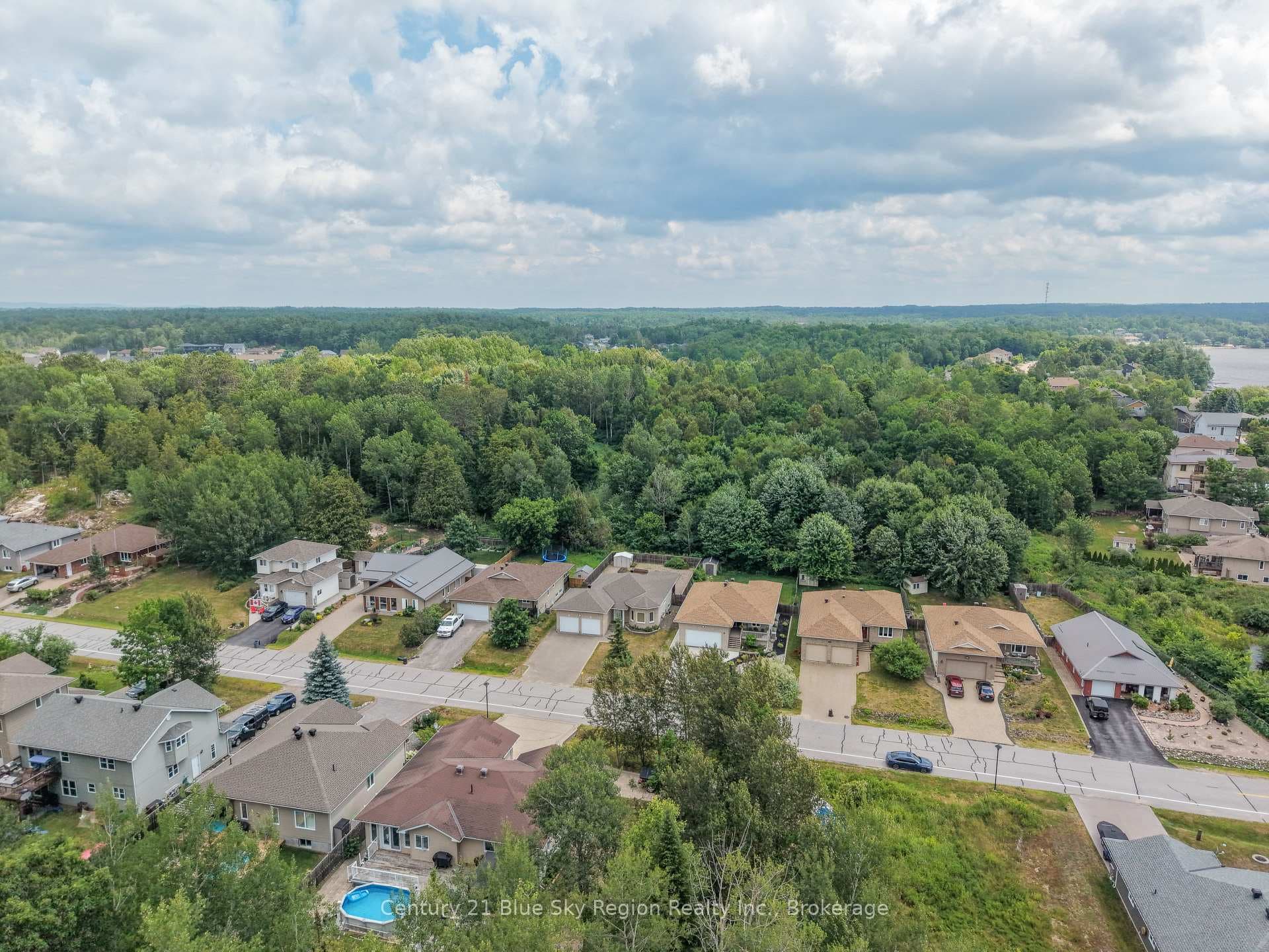 304 Osprey Crescent photo 37