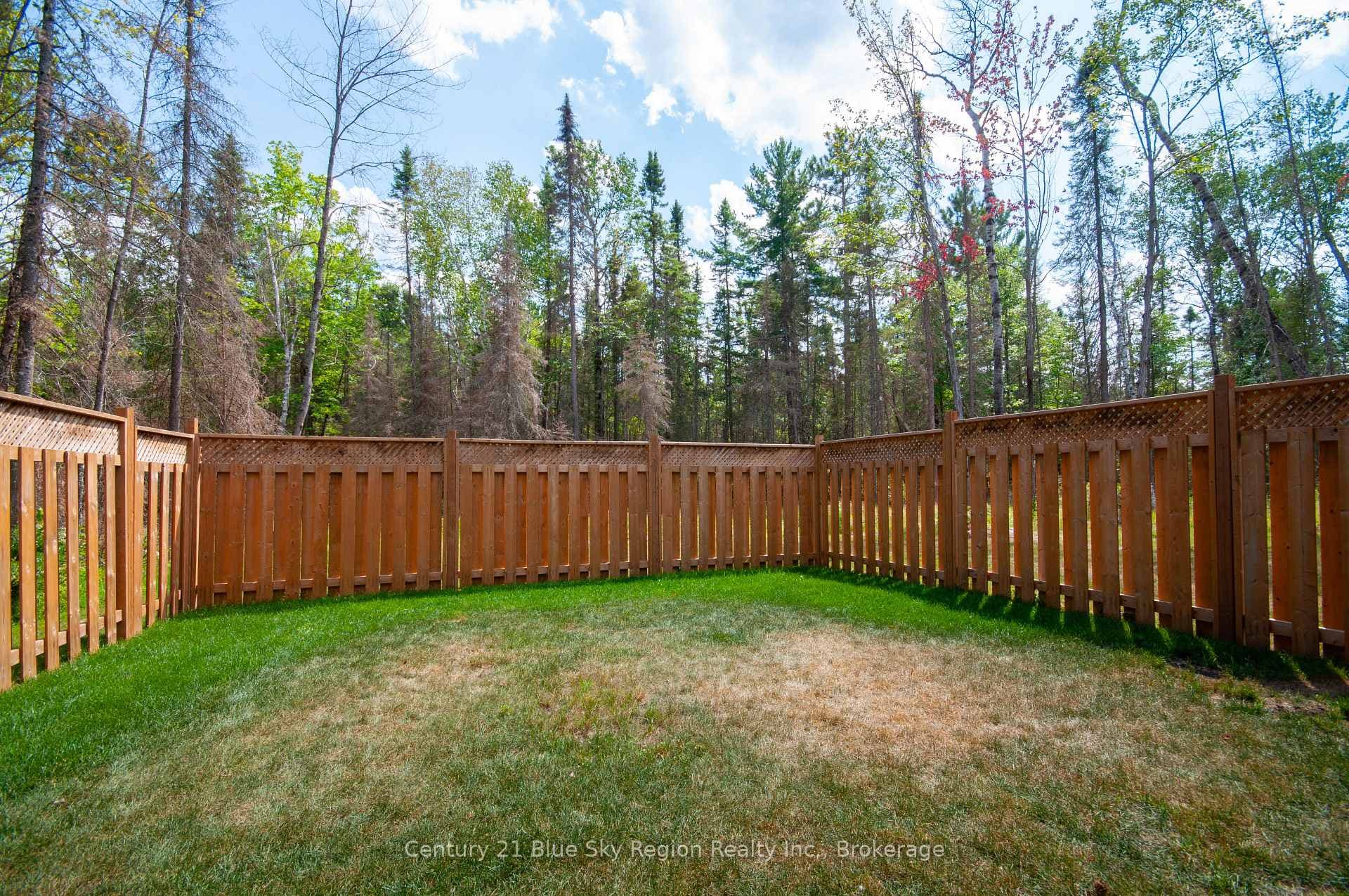 844 Macpherson Drive photo 35