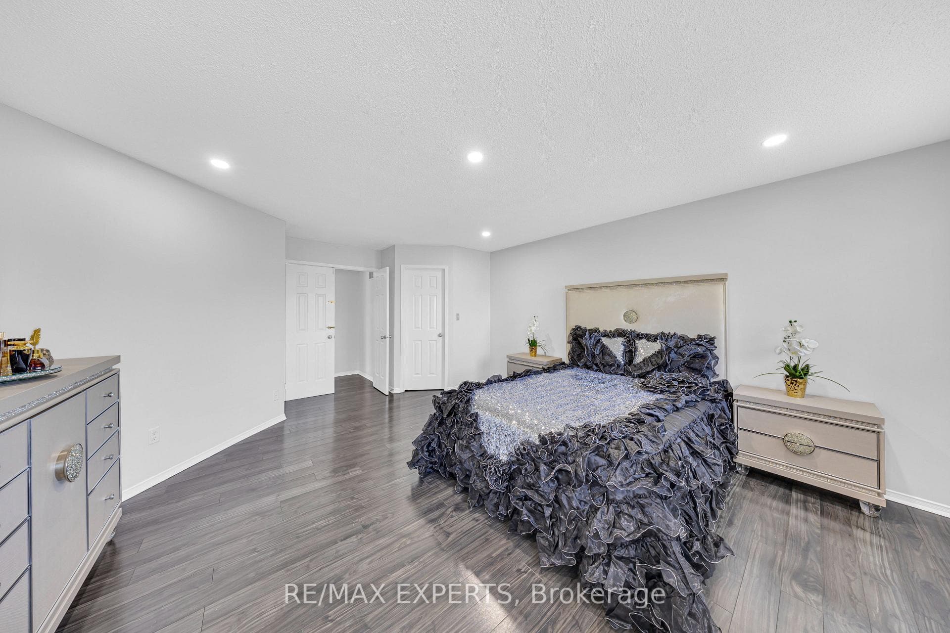 1103 Blueheron Boulevard photo 33