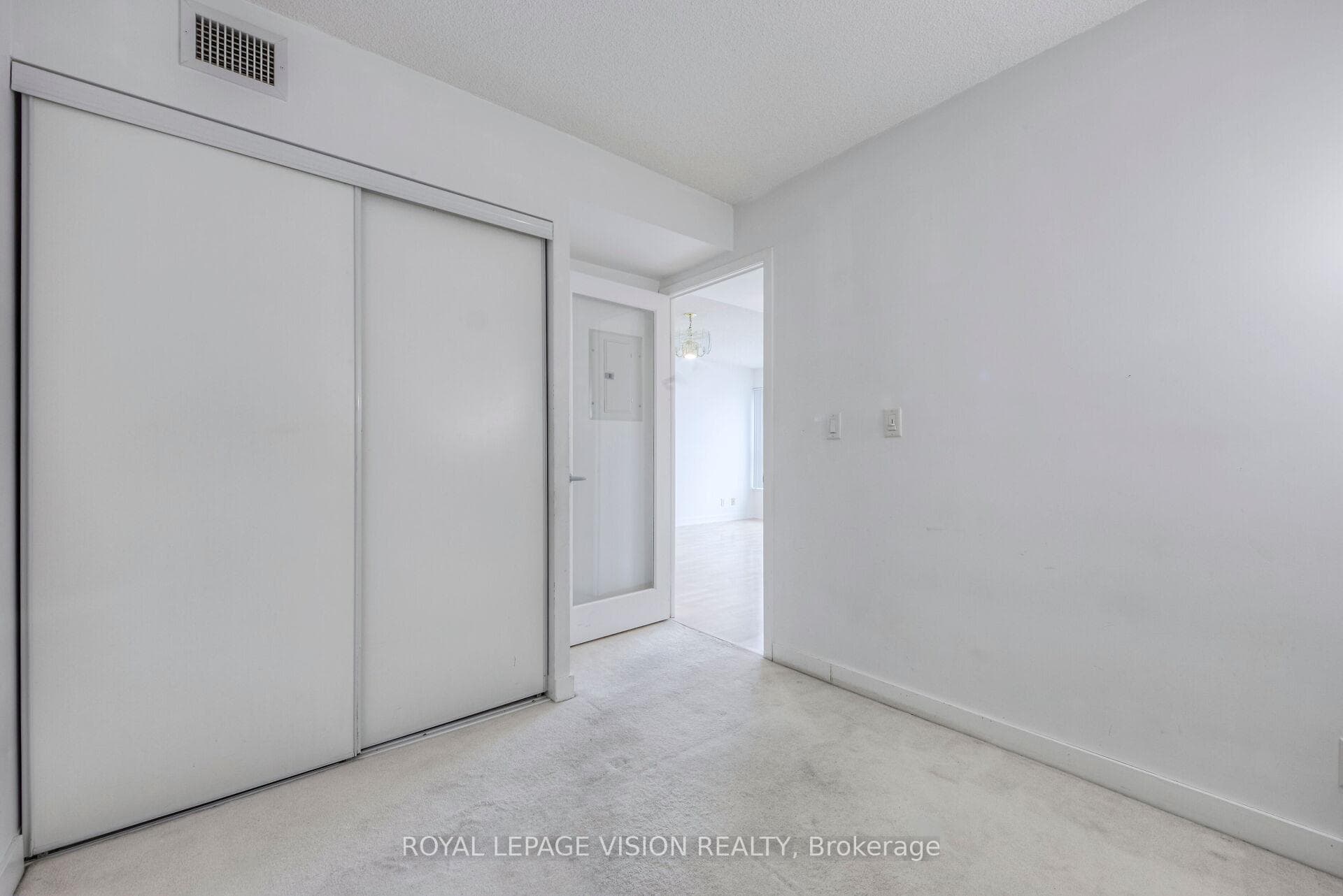 38 Lee Centre Drive Unit 1515 photo 23