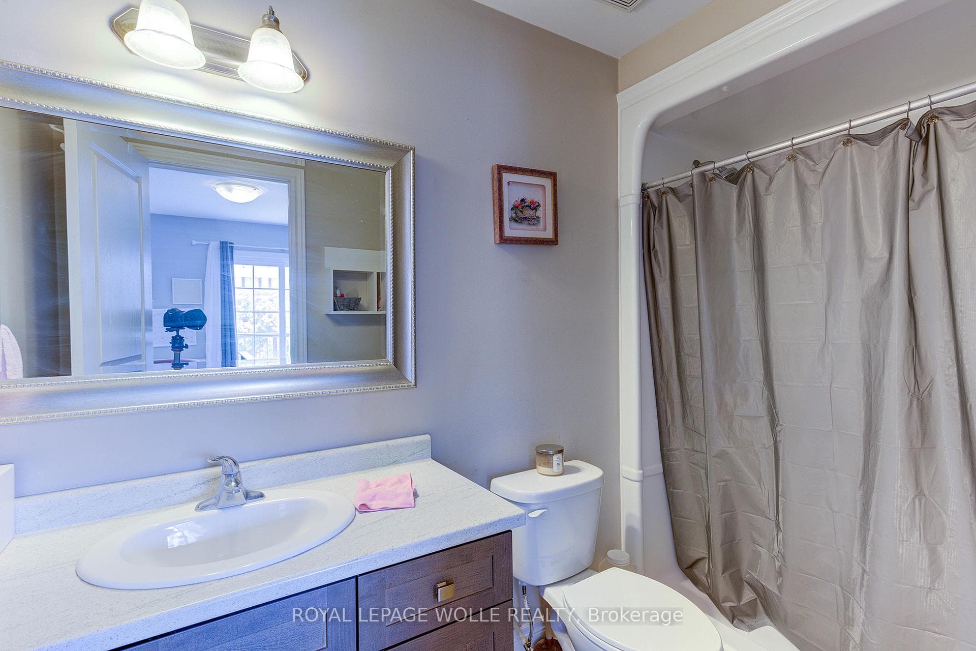 8 Beatrice Lane photo 27