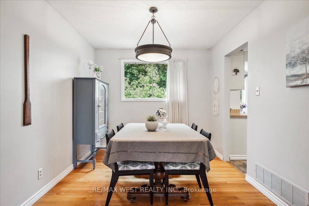 192 Biscayne Boulevard photo 3