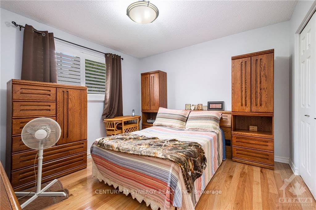 1530 BEACONFIELD Street photo 17