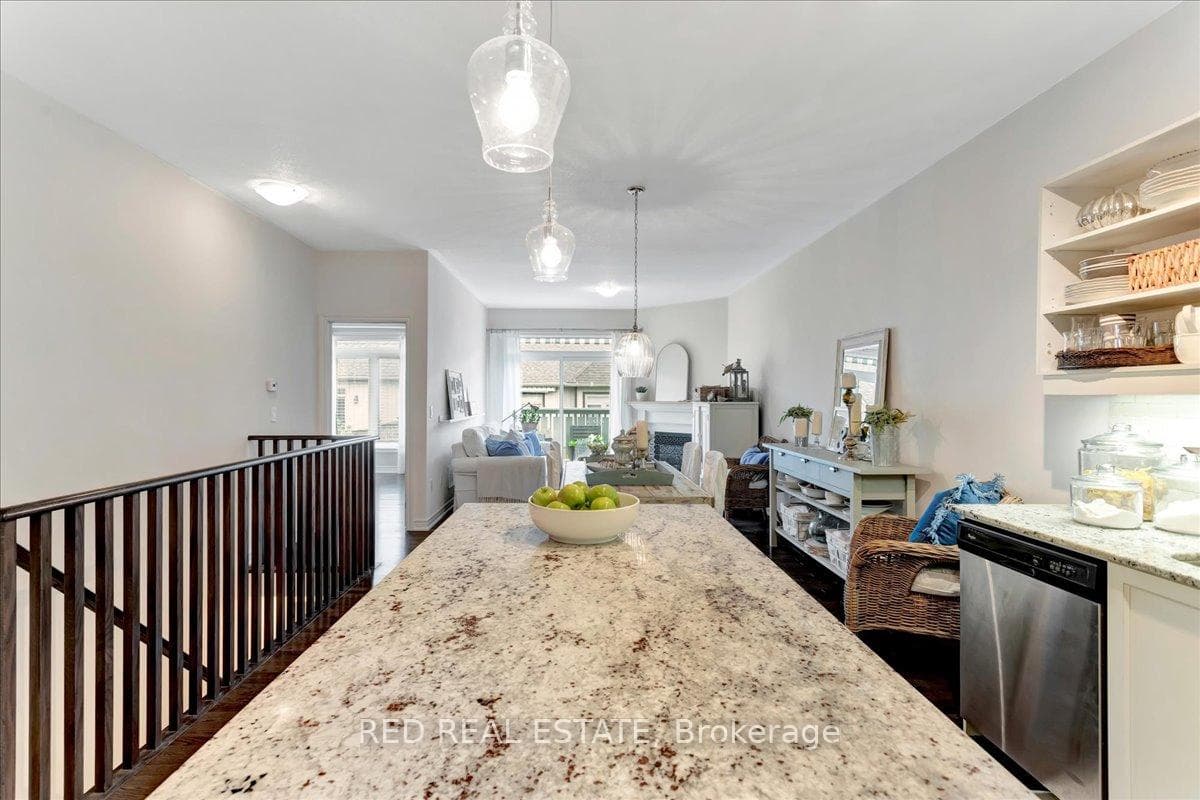 35 Canterbury Circle photo 12