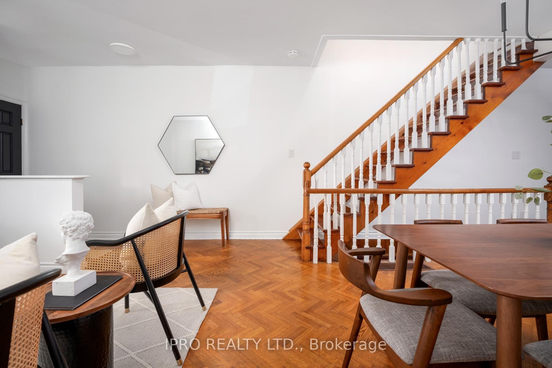 83 Muriel Avenue photo 16