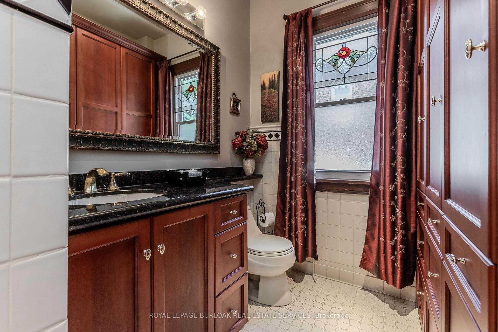 569 Locust Street photo 25
