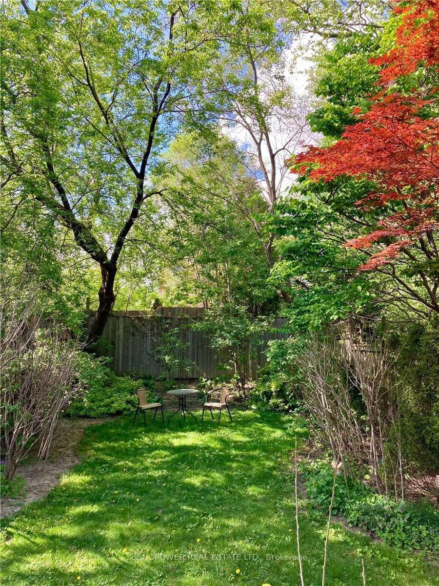 356 Fairlawn Avenue photo 16