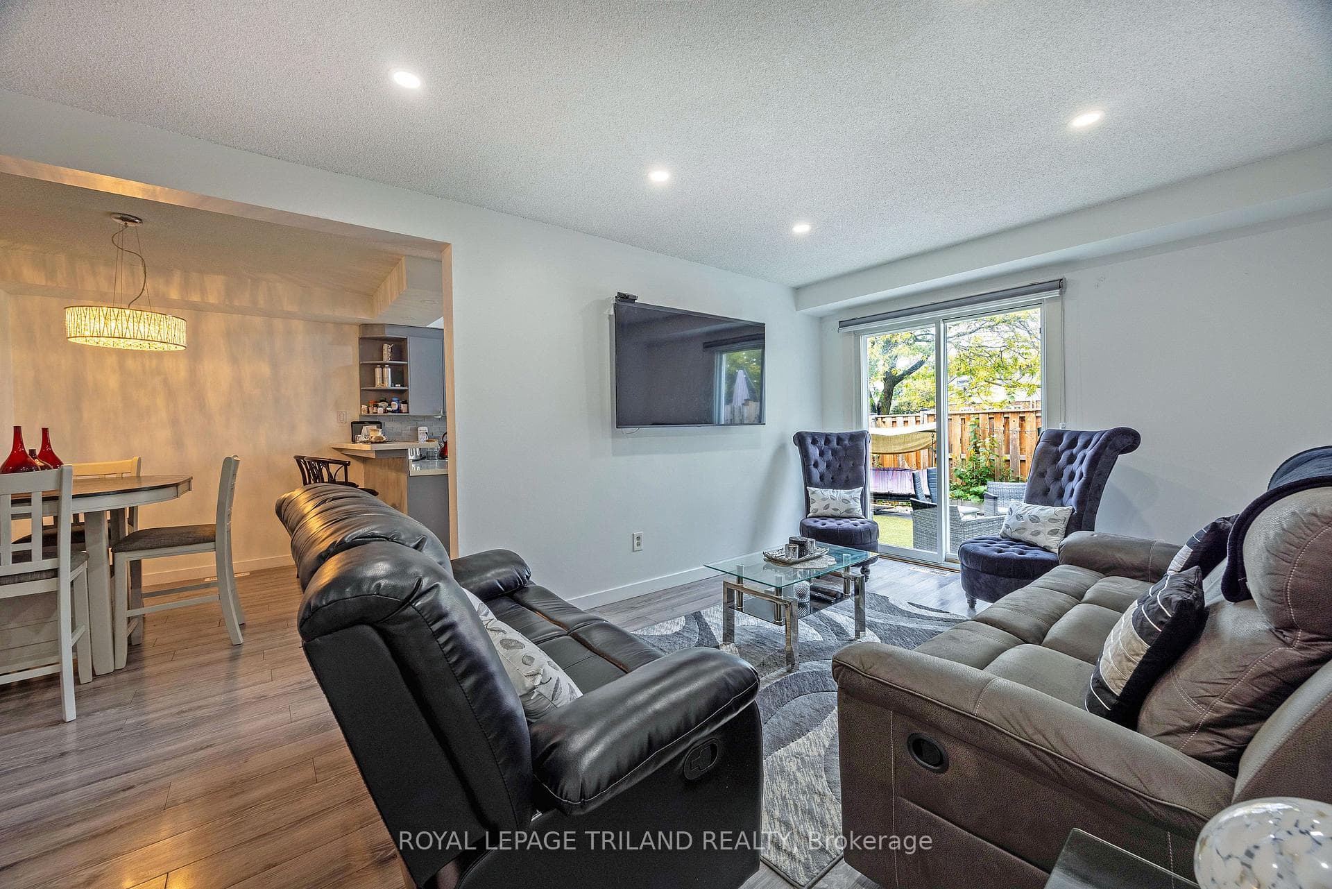 500 Osgoode Drive Unit 34 photo 16
