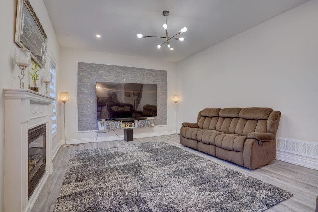 7 Hunwicks Crescent photo 22