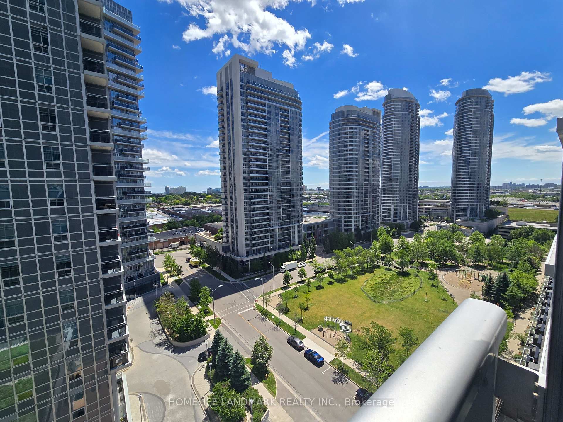 275 Village Green Square Unit 1217 photo 1