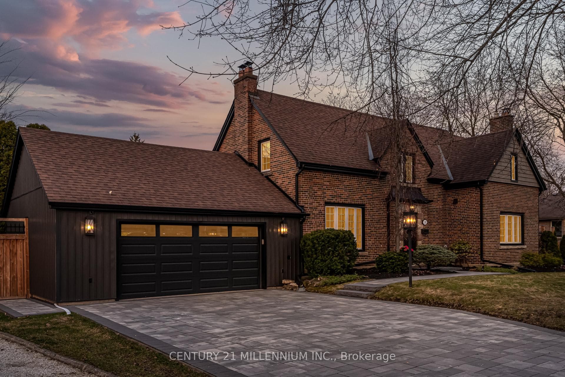 126 Elizabeth Street photo 43