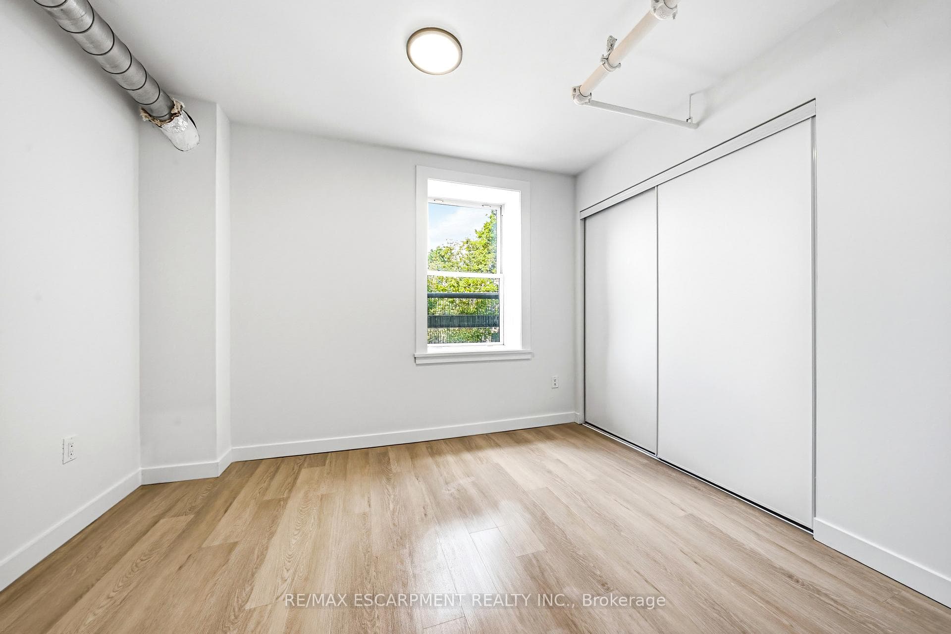 325 James Street Unit 103 photo 6