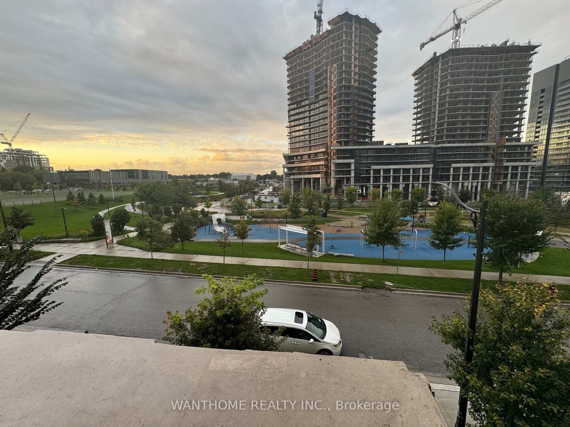 65 McMahon Drive photo 13