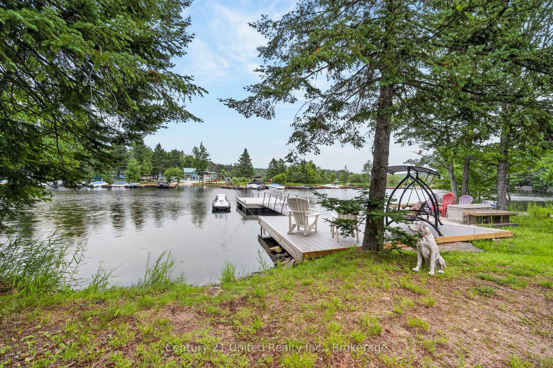 1047 Redwood Lane photo 40