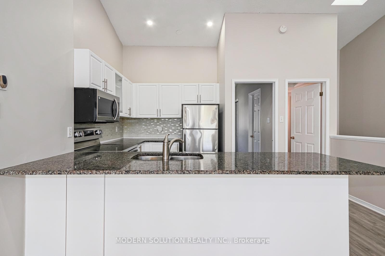 5 Harbour Street Unit 4 photo 23