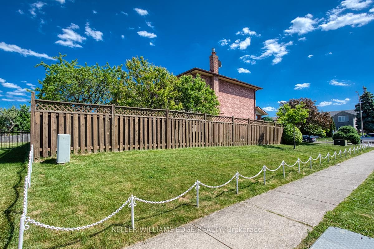 70 Valera Drive photo 33