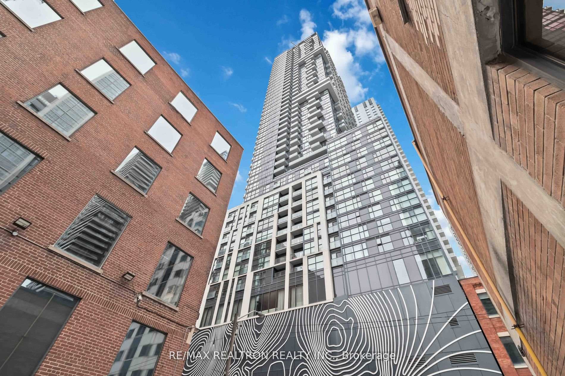 87 Peter Street Unit 2108 photo 1