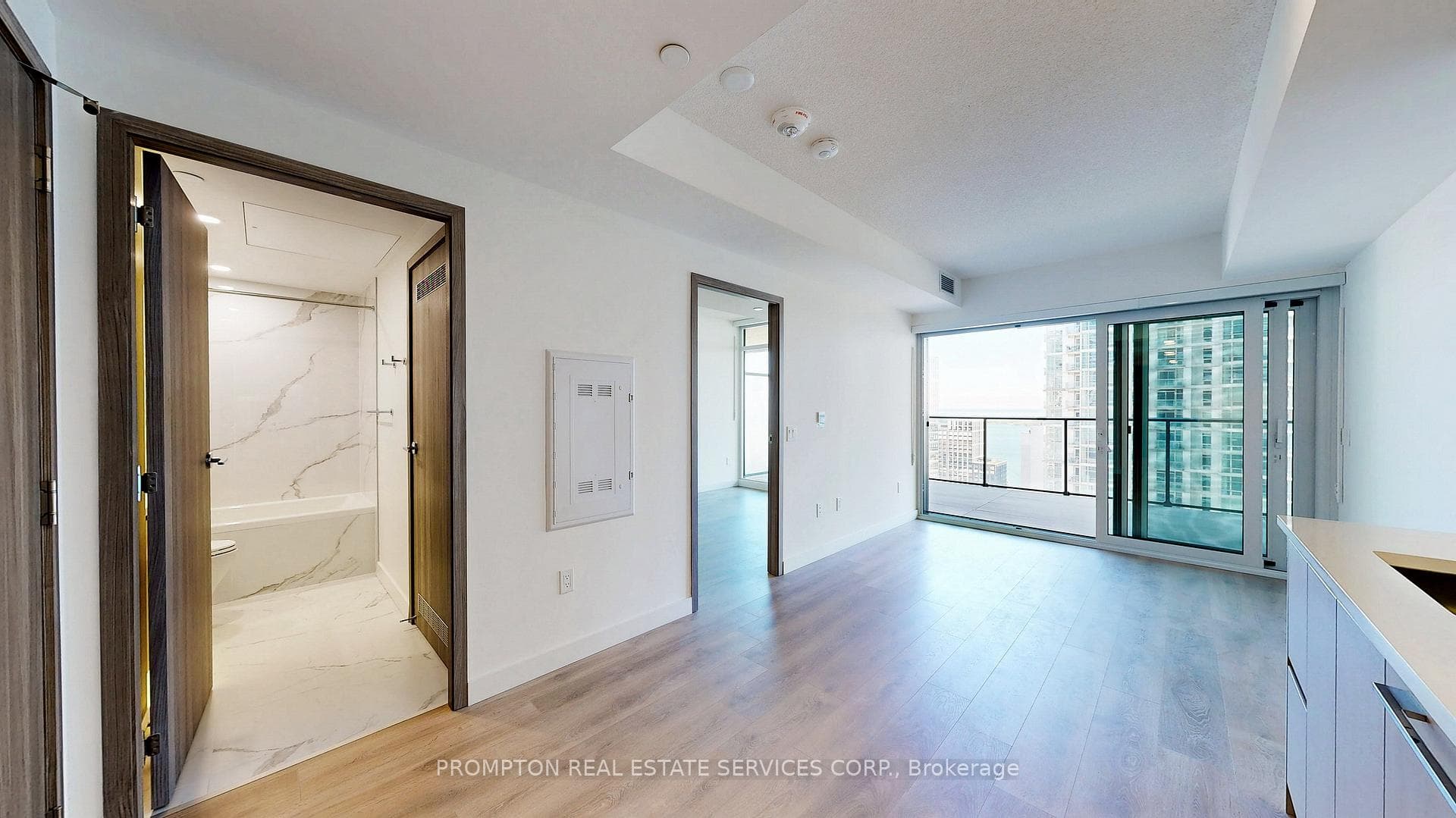 1 Concord Cityplace Way Unit 5608 photo 4