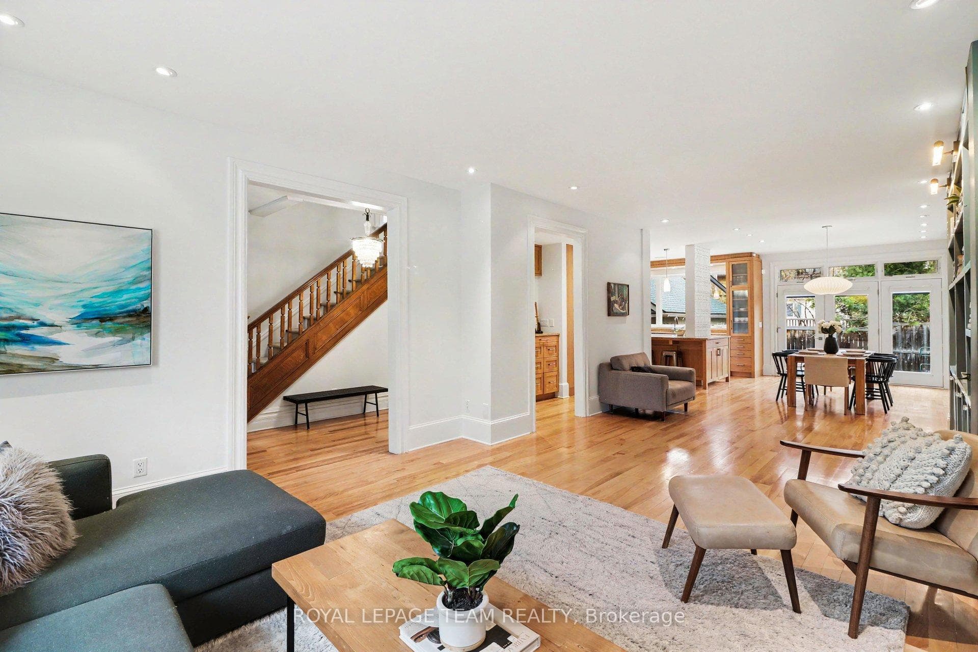 145 Glebe Avenue photo 9