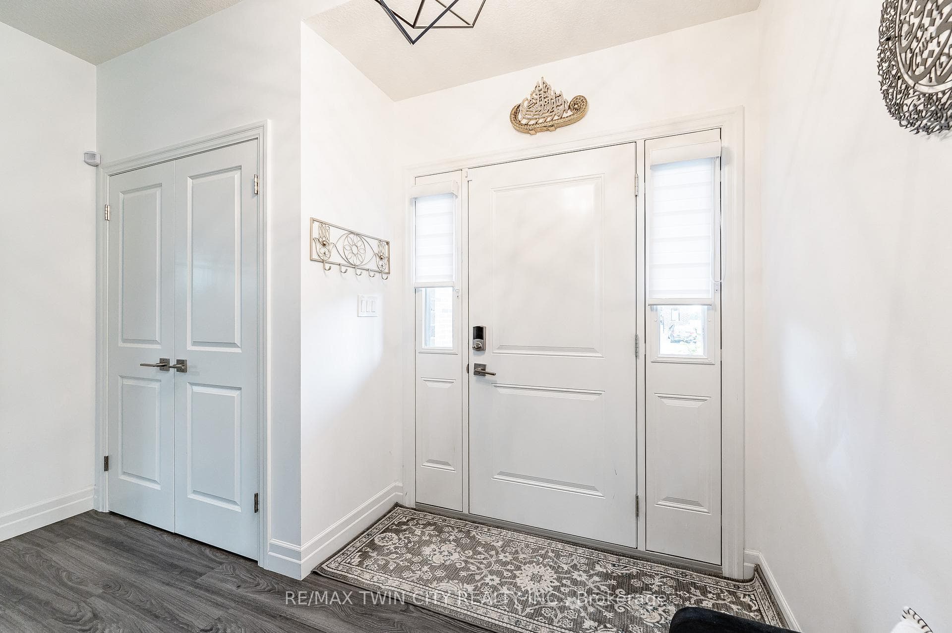 136 Village Road photo 6