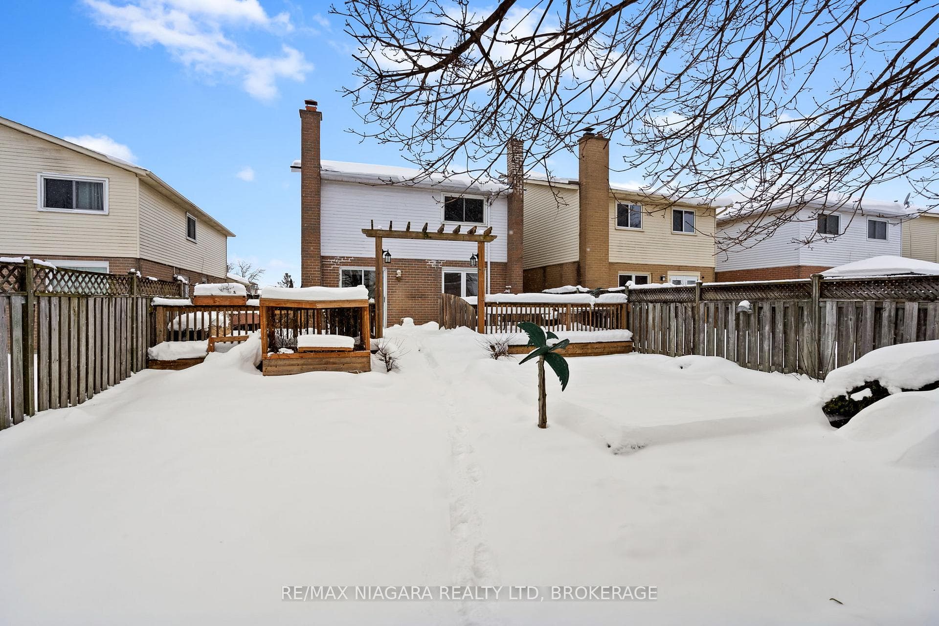 54 CULLIGAN Crescent photo 31
