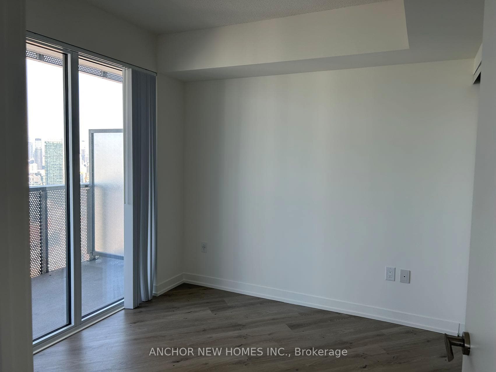 138 Downes Street Unit 4315 photo 4