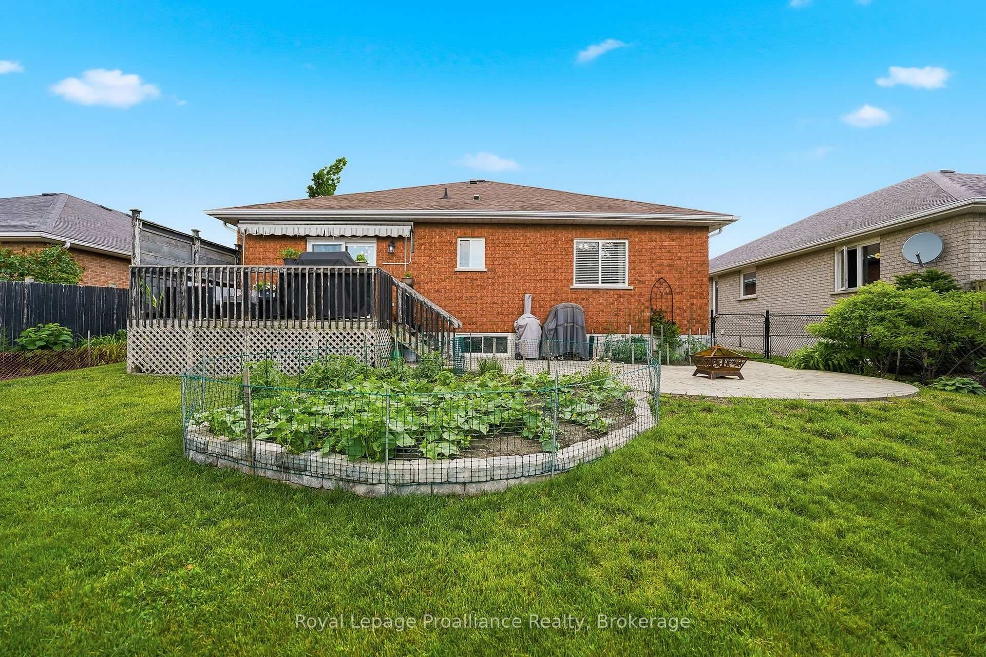29 Hickory Grove photo 37