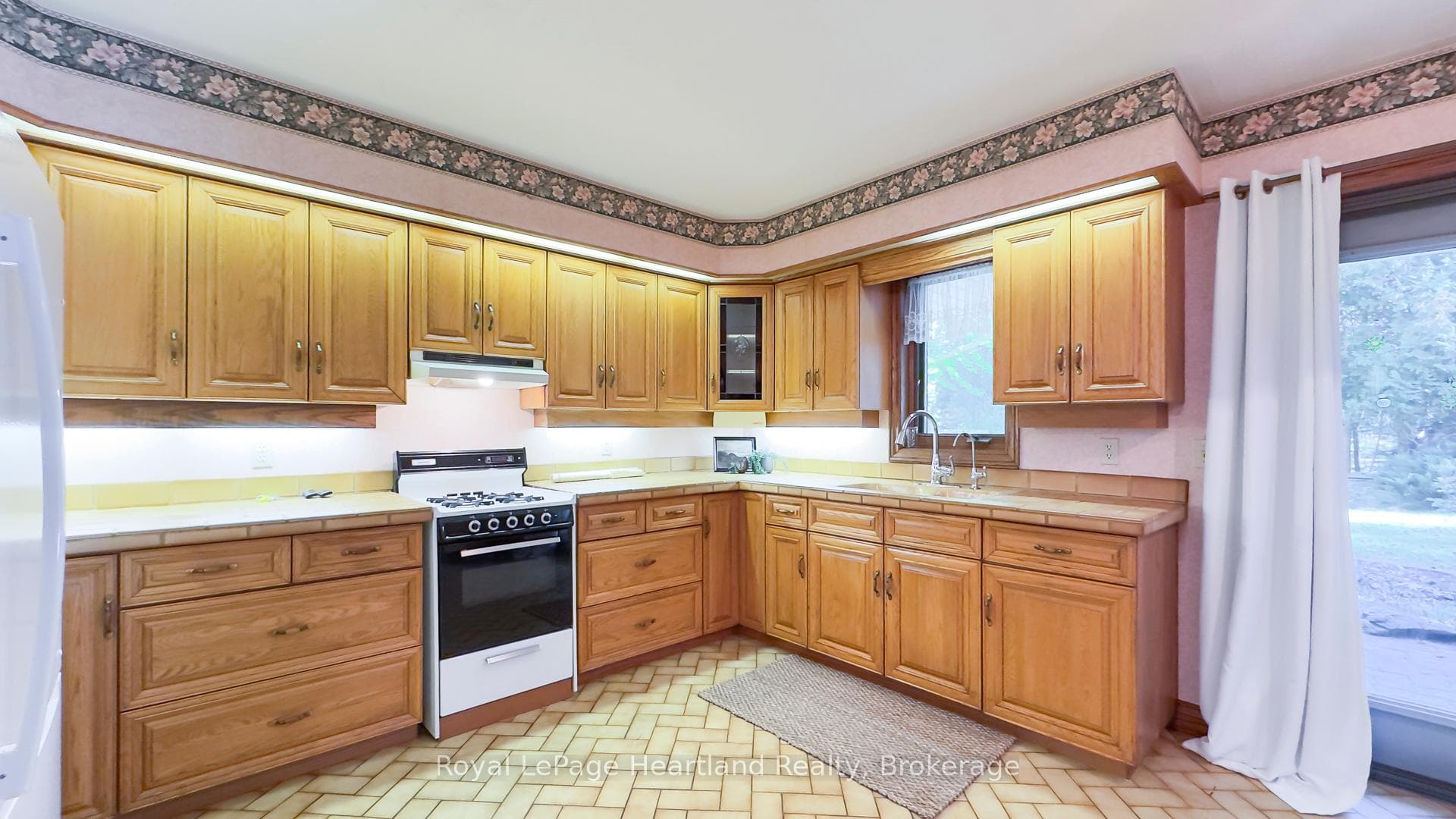 81364 Champlain Boulevard photo 10