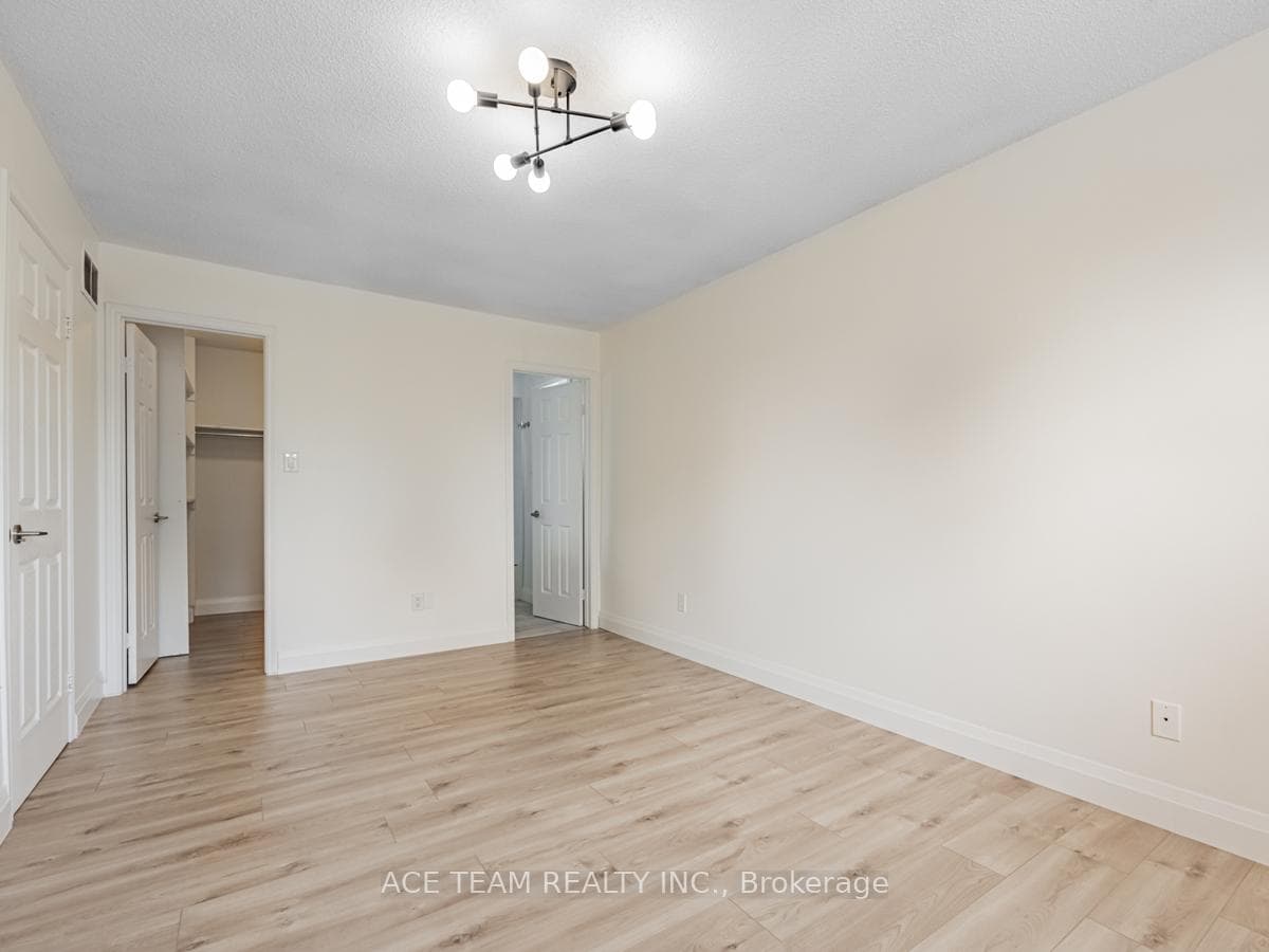 2167 Margot Street photo 24