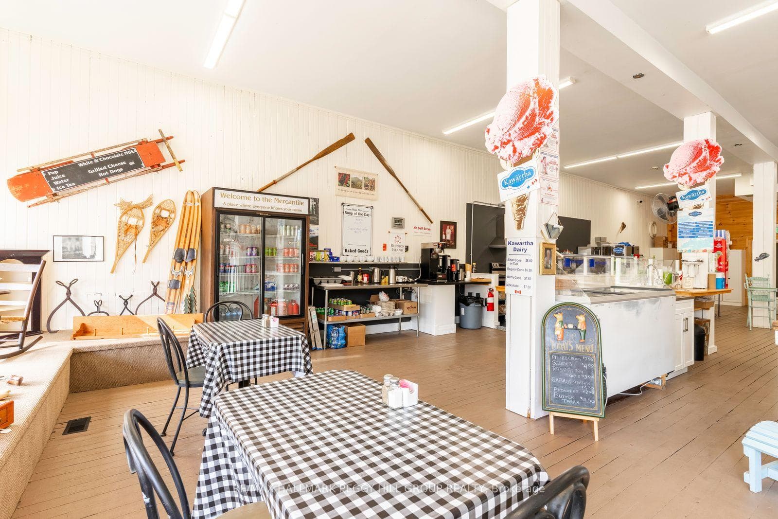154 William Street photo 6