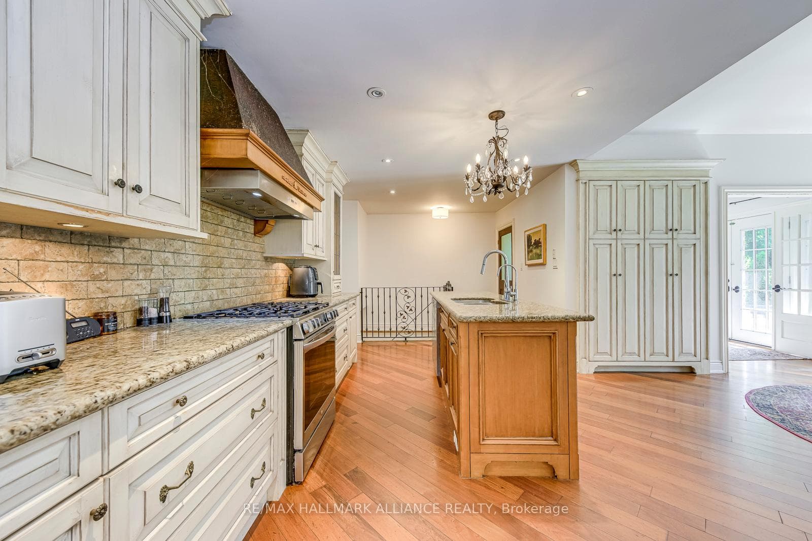 292 Morrison Road photo 16