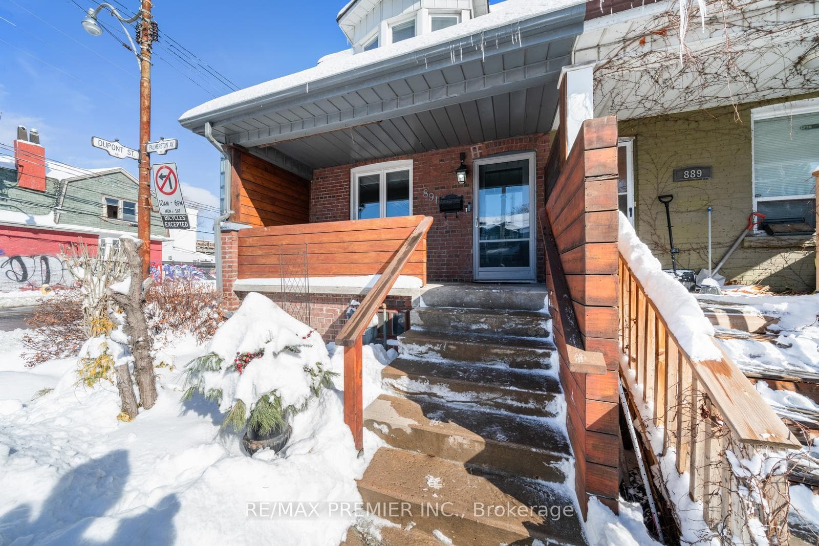 891 Palmerston Avenue photo 12
