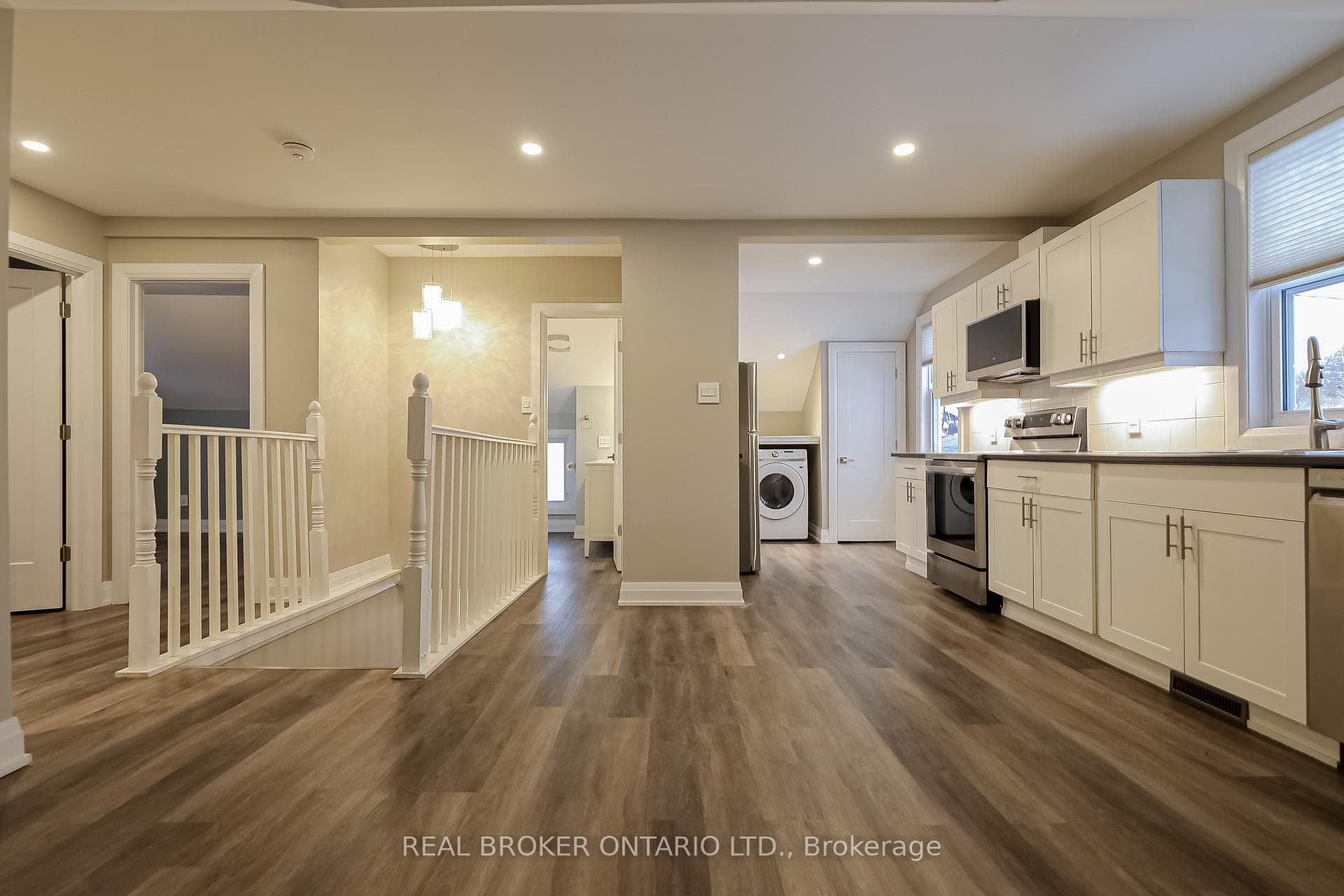 81 Queen Street Unit B photo 5