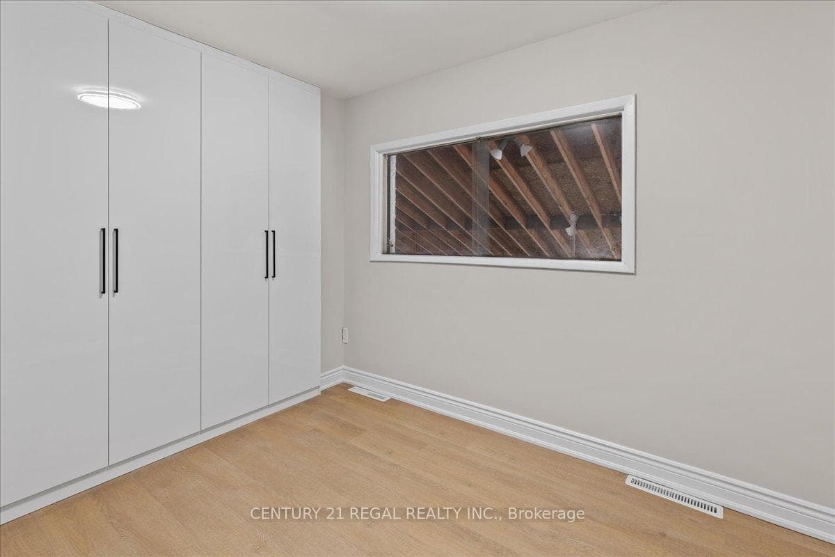 1090 8TH Street photo 18