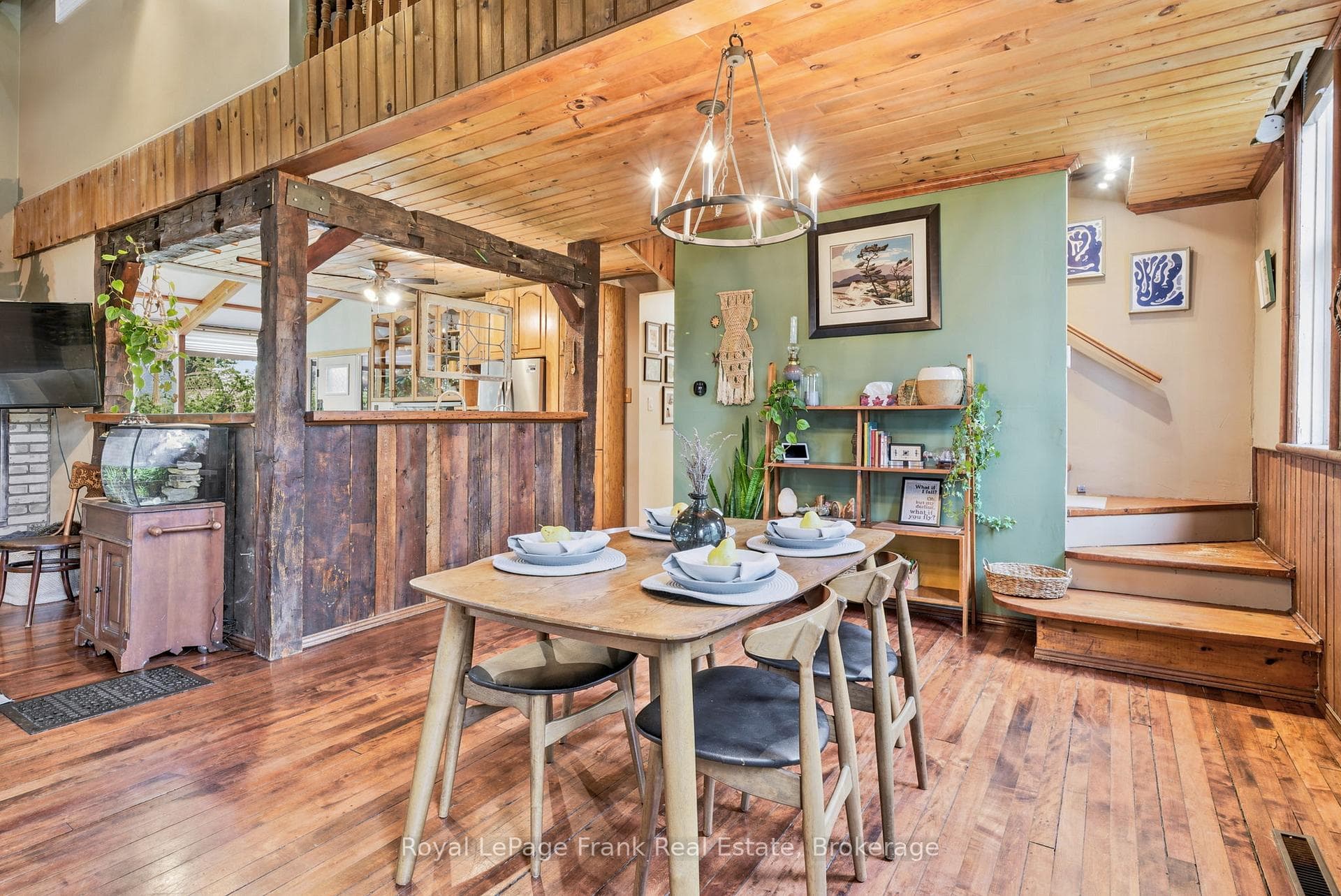 1229 The Glen Road photo 25