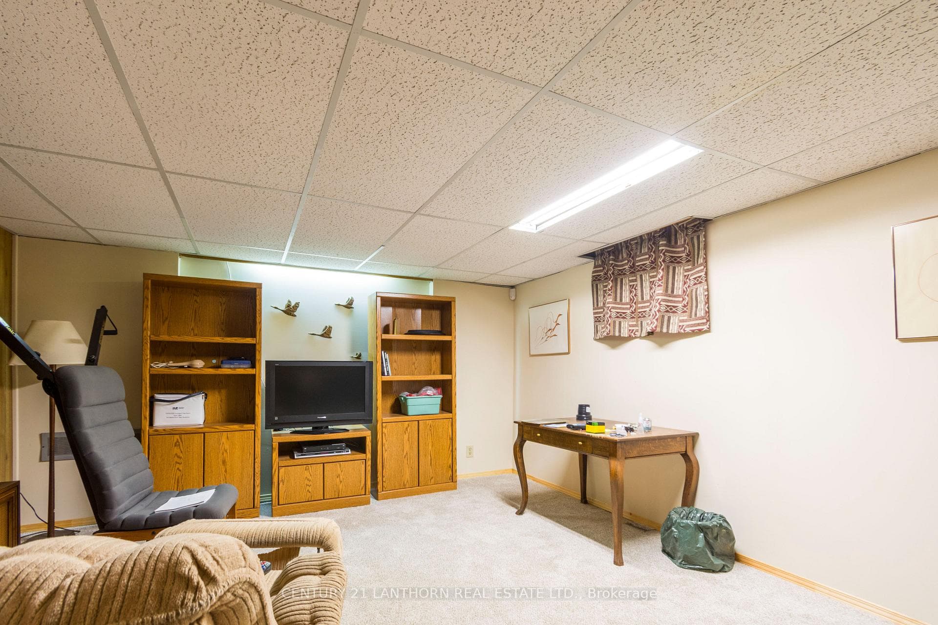 503 Wallbridge Road photo 19