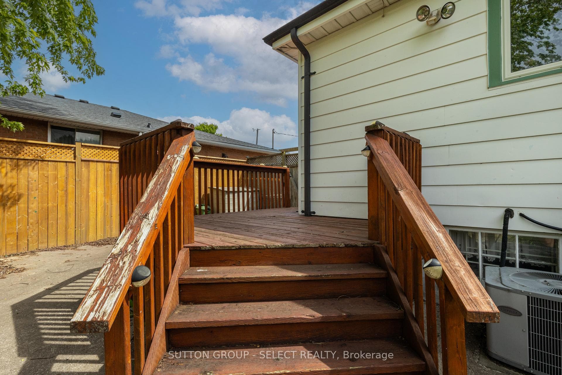 271 Taylor Street photo 33