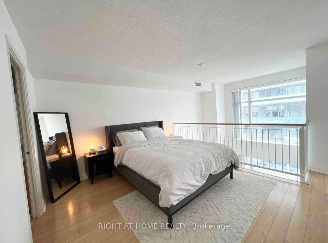 18 Merton Street Unit 507 photo 11