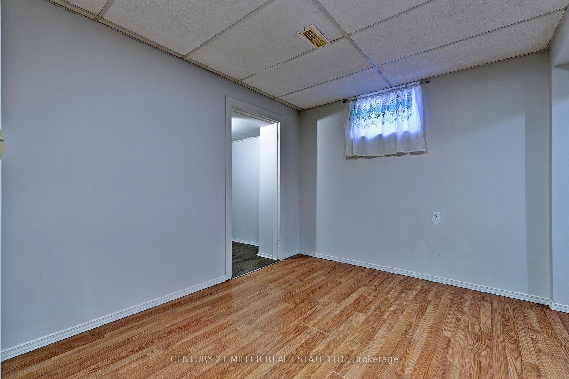 21 Brownridge Crescent photo 28