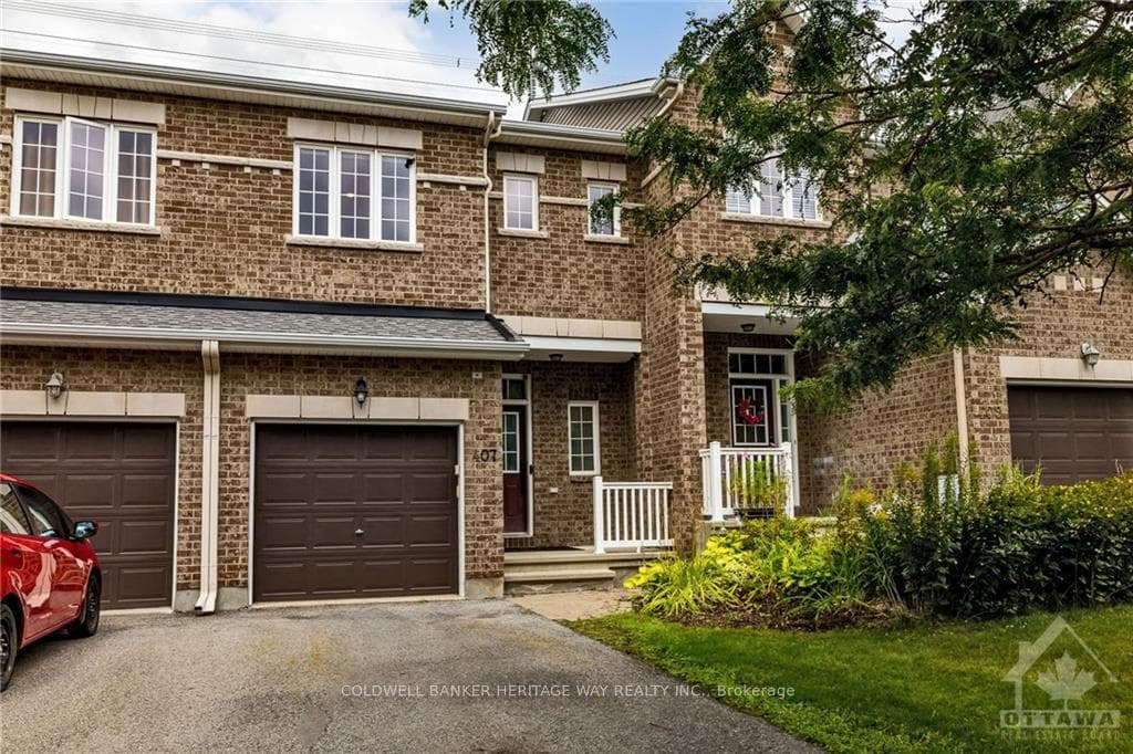 407 FOXHALL Way photo 1