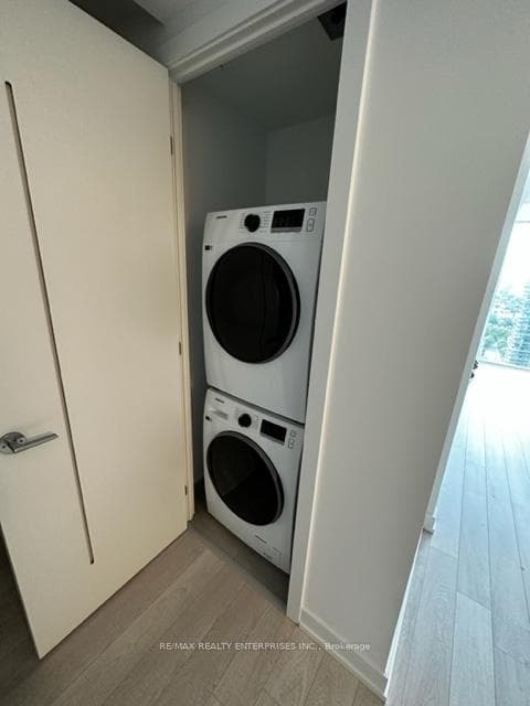 357 King Street Unit 3003 photo 15