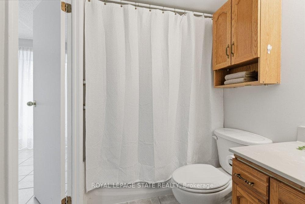 966 Queenston Road Unit 302 photo 29