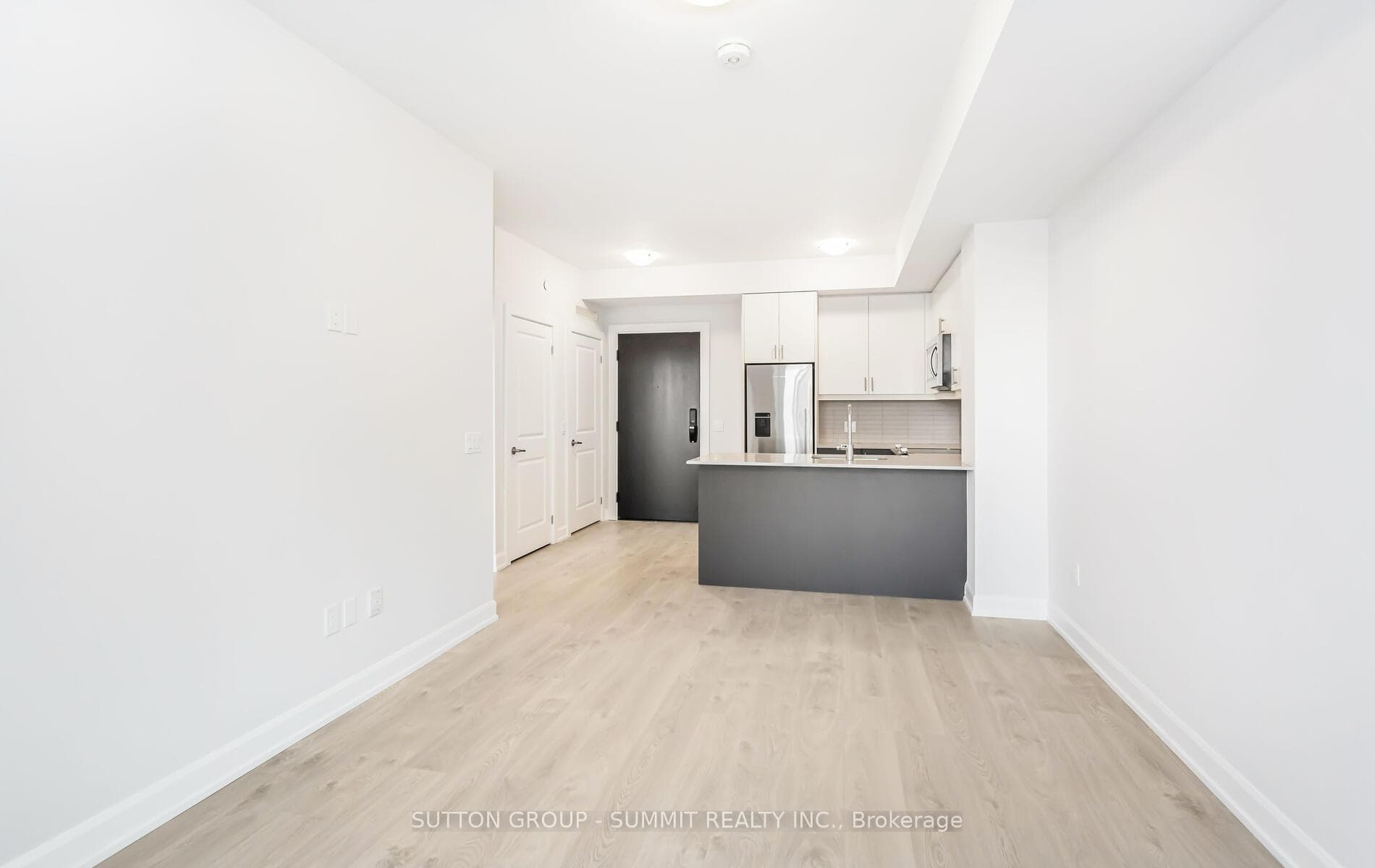 3220 William Coltson Avenue Unit 421 photo 7