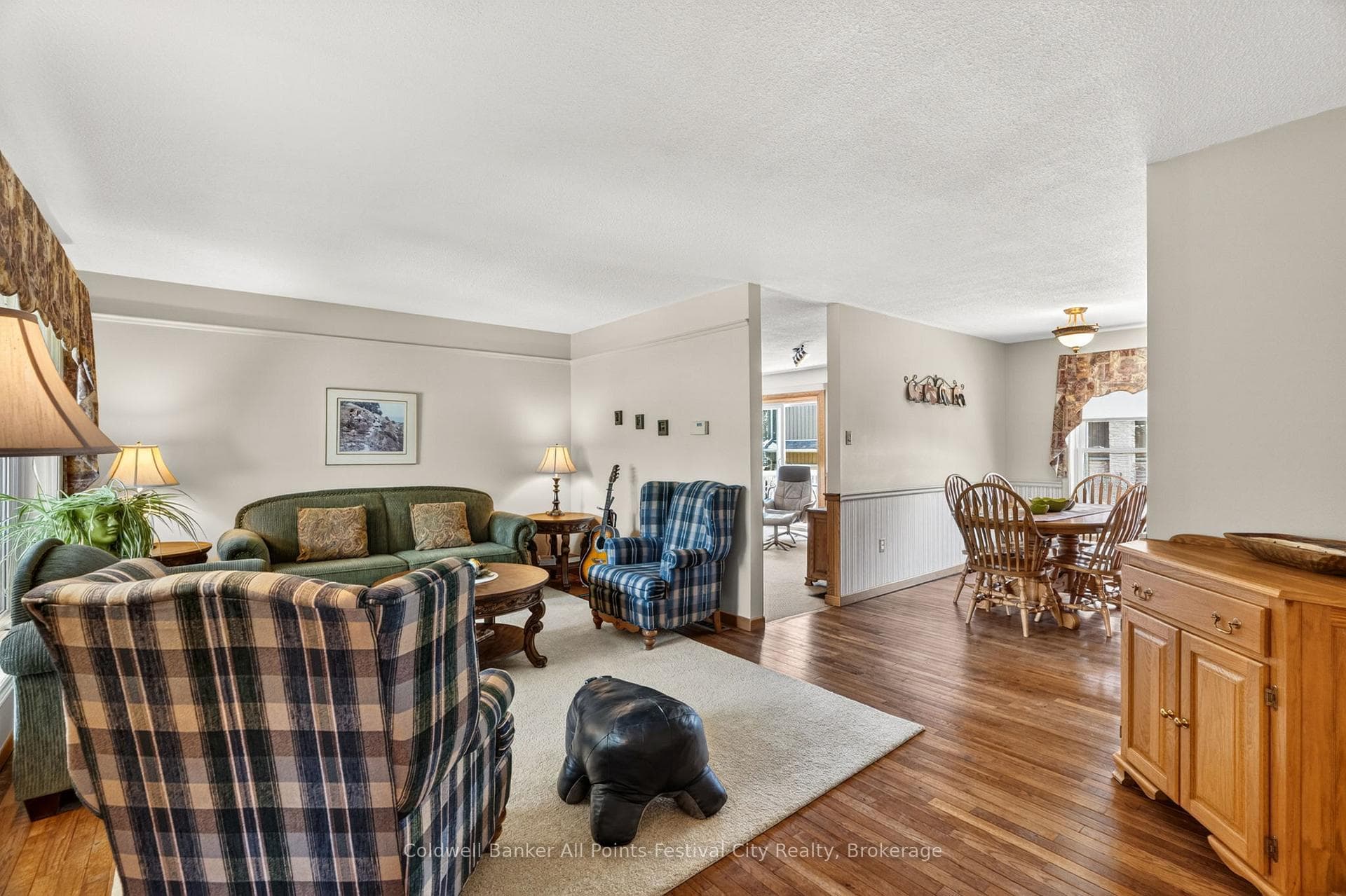 30 Mohawk Crescent photo 19