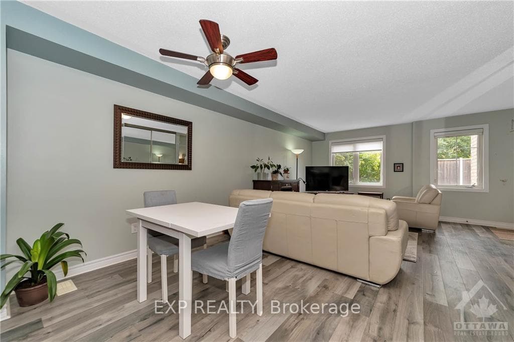 685 SUE HOLLOWAY Drive Unit C photo 9