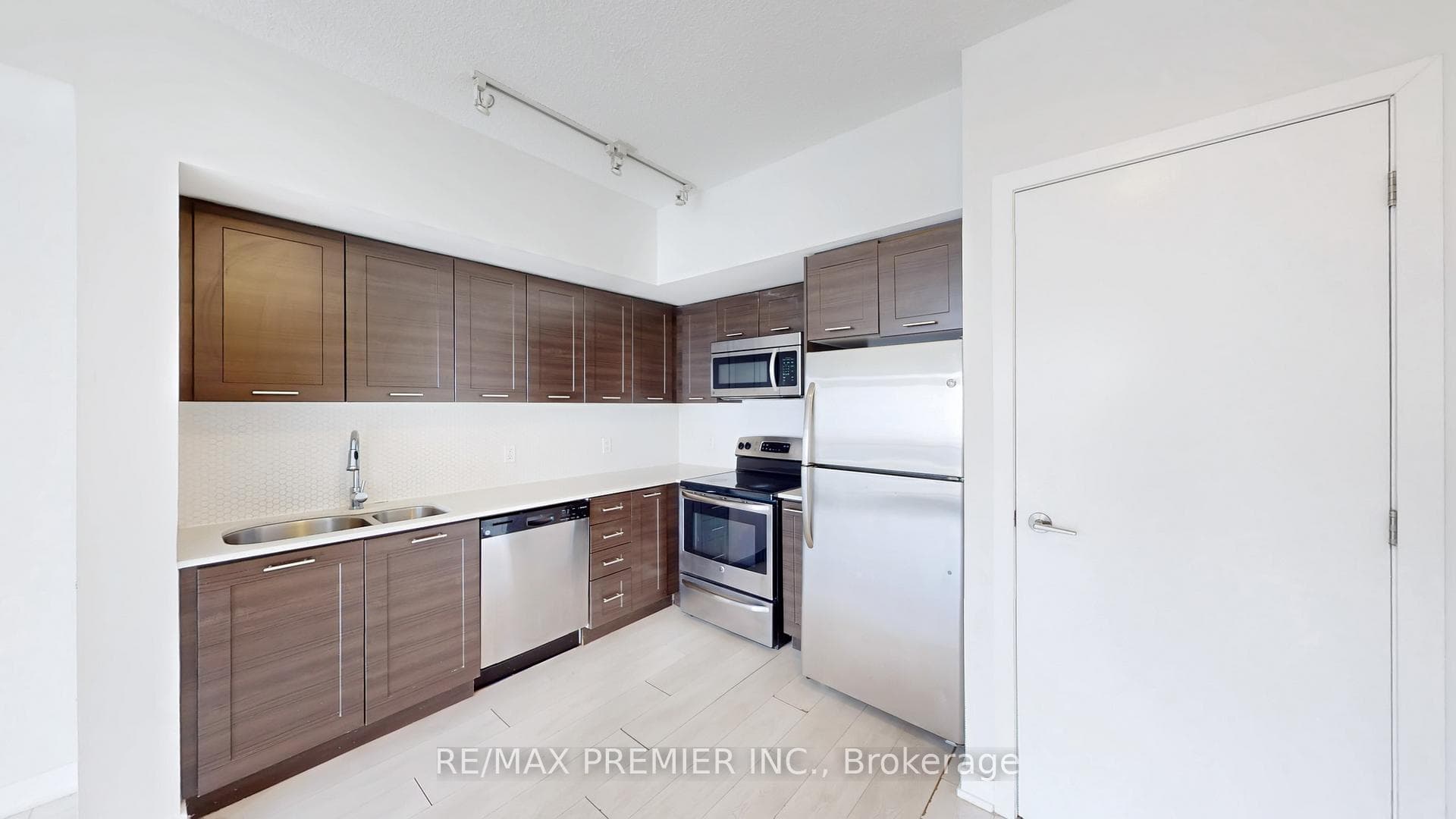 2200 Lake Shore Boulevard Unit 4605 photo 11
