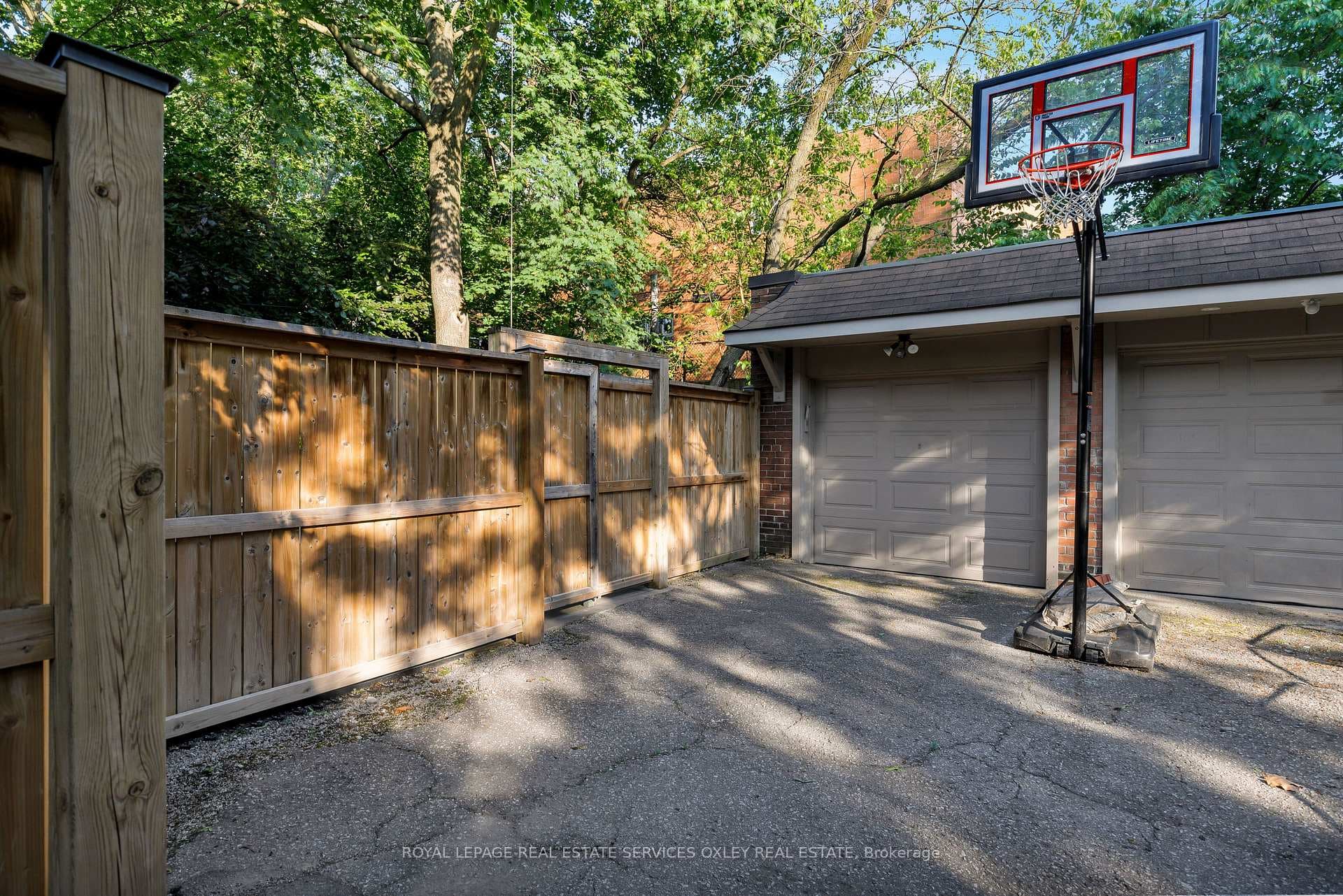 9 Lynwood Avenue photo 39