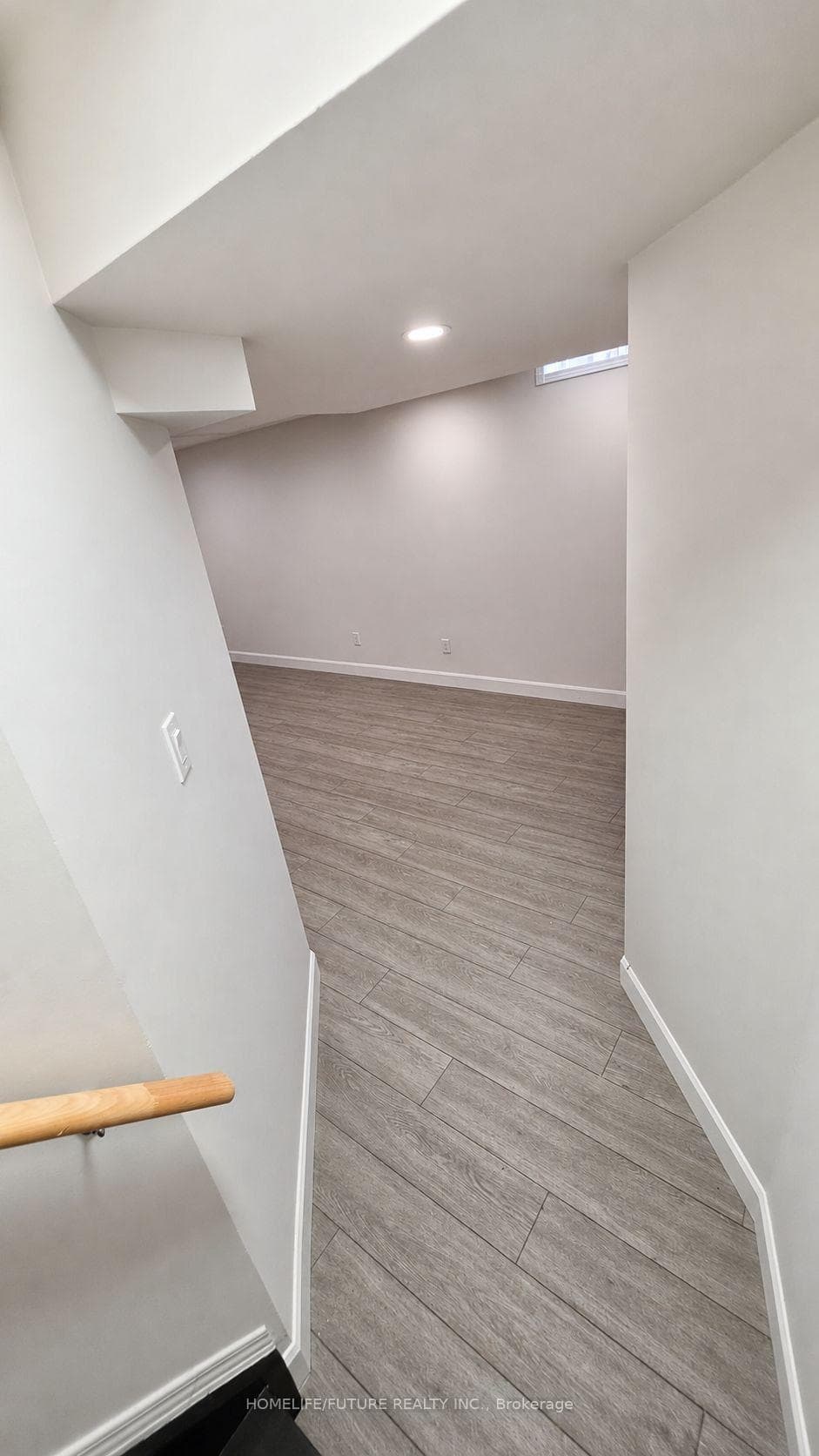98 Guildwood Drive photo 13